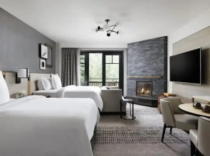 The Four Seasons, Vail - Hotel Room With Two Double Beds