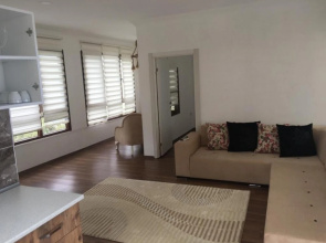 Tiny House With Pool and Terrace in Konyaalti