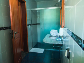 Canzi Cataratas Hotel