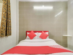 Hotel Dev Palace And Celebration Hall  by OYO Rooms