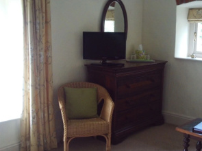 Pyle Guest House