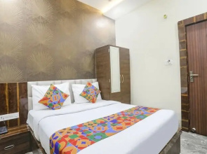 Fabexpress Paradise Inn