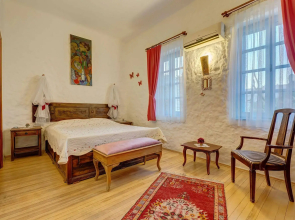 Lale Lodge Hotel