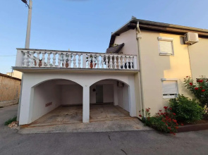 Apartmani Lovre i Zara