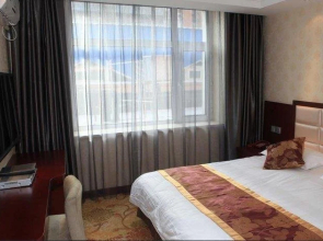 Golden Grassland Inn