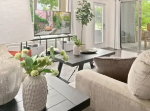 The Cozy Corner Retreat 15 min Walk to Old Town