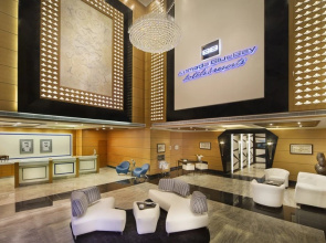 Mövenpick Jumeirah Lakes Towers Hotel