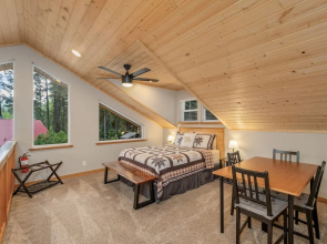 Compass Cabin 2 Bedroom Homeby NW Comfy Cabins by RedAwning