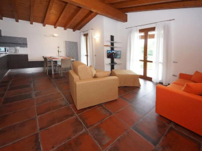 Les Maisons - Ruculì Hospitality
