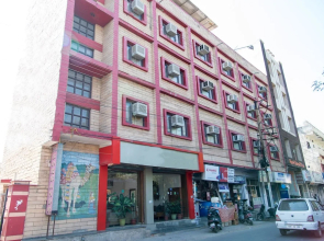 OYO 10323 Hotel Gorbandh