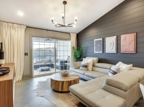 Views + Pool Access: Luxurious Lake Ozark Condo