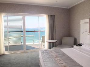 Gold Island Selected Hotel