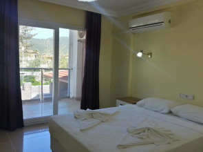 Kleopatra Apartments