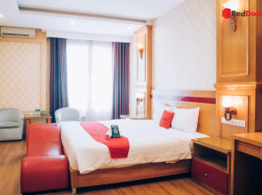 RedDoorz Home Hotel Truong Cong Giai