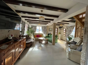 casa cu lavanda