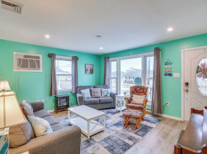 Beach House w/ Private Pool in North Wildwood