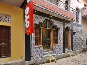OYO 13086 Temple City Guest House