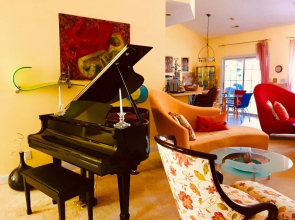 Luxury 3 BR home 1 Block from the Beach