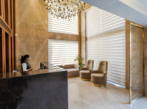 Hotel Golden Aura