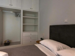 Avra Apartment