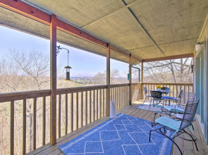 Branson West Condo < 2 Mi to Silver Dollar City!
