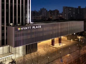 Hyatt Place Shanghai Tianshan Plaza