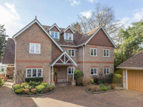 Quay Holidays - Canford Cliffs