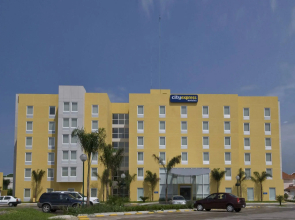 City Express by Marriott Mazatlán