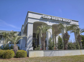 Club Destin Condos