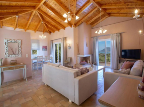Villa Daphne, Inoro Villas