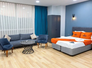 Zoom Hotel