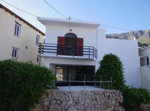 Kabana, a unique house in Sellia