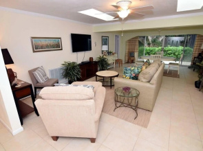 Eden Rock. Florida Ranch Style Pool Home In East Rocks! 3 Bedroom Home