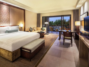 Отель The Ritz-Carlton Sanya Yalong Bay