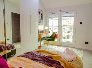 NEW Cosy & Secure - 2 Bed - Free WIFI - Modern & Functional