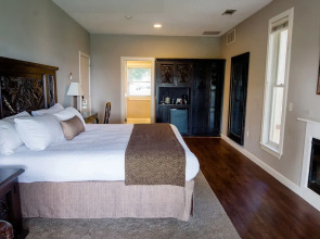 Vintage Villas Hotel & Events