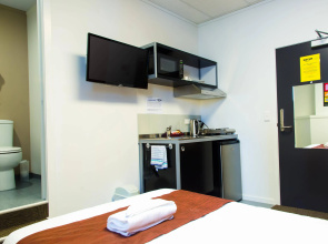The Setup On Manners Apartments