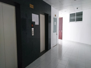 Nancy Thuy Tien Apartment 1012