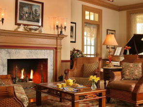 The Lafayette Inn
