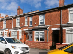 Modern Contractor House & Garden & Free Parking