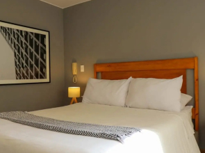 Lovely 3BR With Balcony in Miraflores
