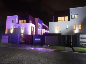 Euneva Court Townhouses - Bentley Place