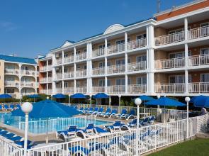 La Mer Beachfront Resort