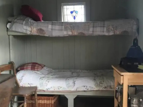 Shepherds Hut in Bath