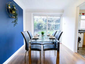 CONTRACTORS- Relocation stays Managed by Chique Properties Ltd