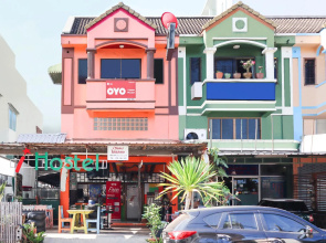 OYO 586 I Hostel Phuket
