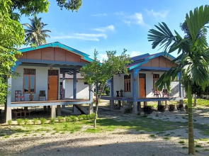 New Raya - Nias Beach Bungalows