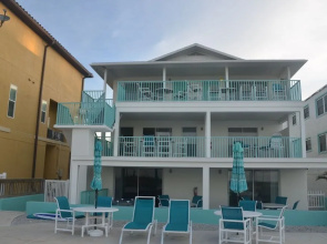 The New Hotel Indian Shores
