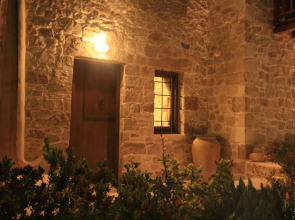 Lithos Traditional Houses