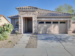 Goodyear Home w/ Patio - Near Estrella Mountain!